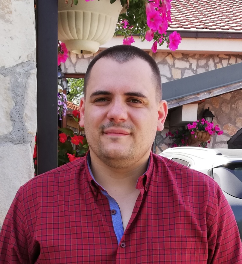 Власт у фази горој од терора и диктатуре?