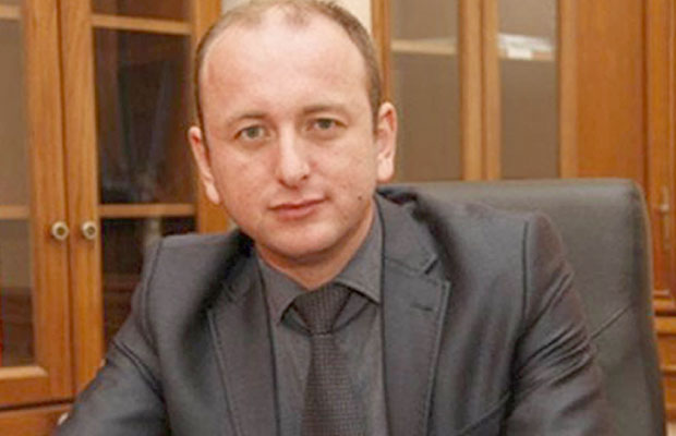 ЧЕСТИТКА МИЛАНА КНЕЖЕВИЋА ПОВОДОМ РАМАЗАНСКОГ БАЈРАМА