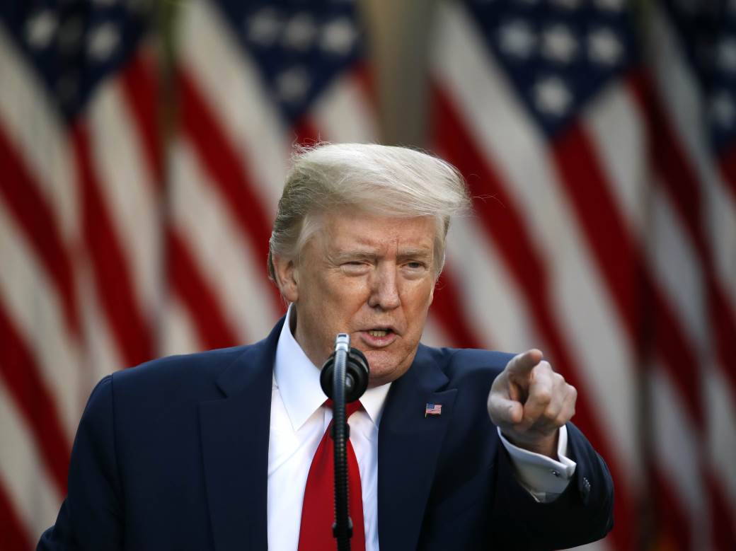 Трамп наjавио покретање тужби против Фејсбука, Твитера и Гугла због цензуре