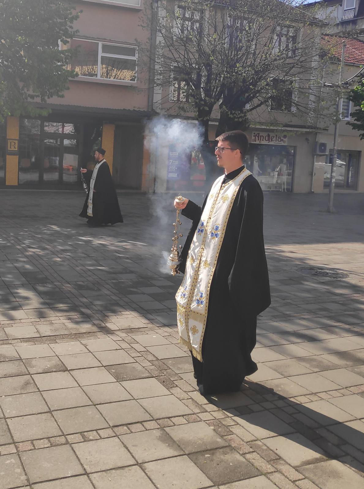 Парох коме је ускраћен боравак у Црној Гори: Нигде не идем одавде!
