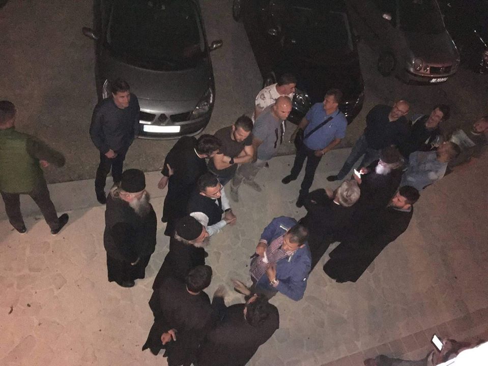 Полиција одустала од хапшења барских свештеника, саслушање у полицији заказано за данас