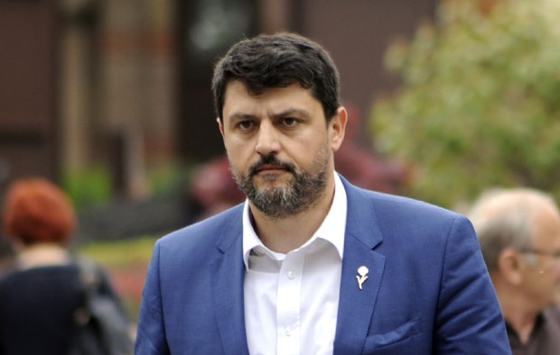 Амбасада Србије: Божовић амбасадор све док Вучић не донесе указ о опозиву
