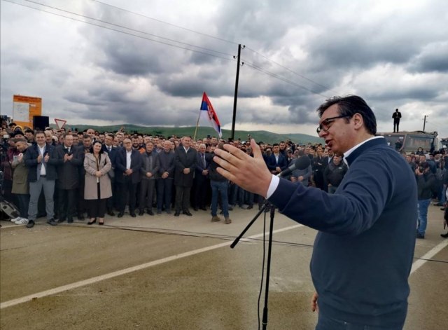 Вучић: Јесте, ми смо ухапсили владику и држали га у притвору, па ми дижемо тензије