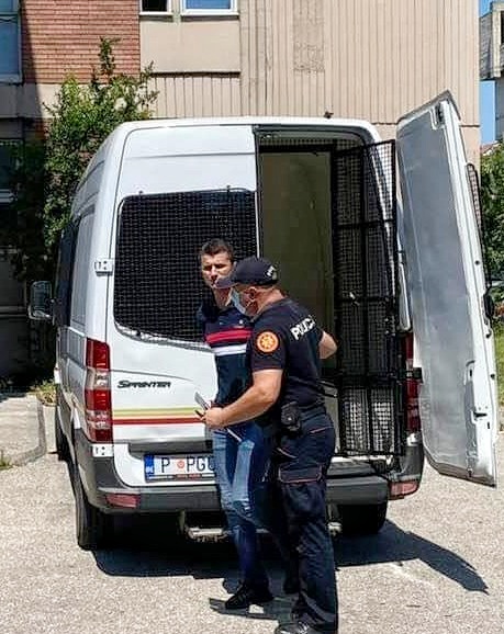 После синоћних протеста у Црној Гори ухапшено 40 особа.