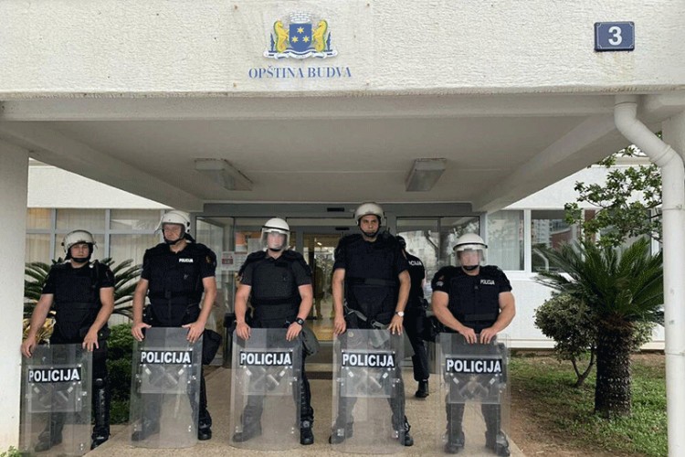 Политичка корупција довела ДПС на власт у Будви. Кога брига како грађани гласају