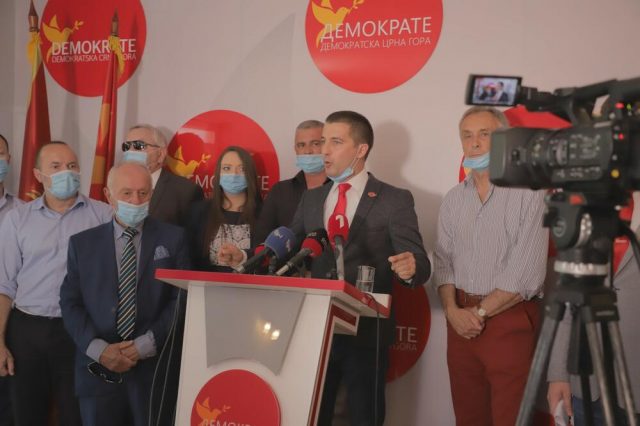 Демократе: Циљ УРЕ је рушење Владе како би функција премијера била доступна Дритану Абазовићу