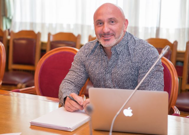 Зековић: Данијела Ђуровић није монахиња него предсједница Скупштине