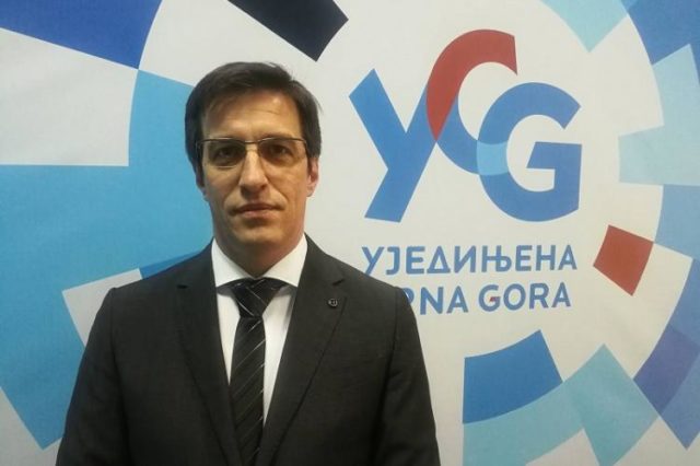 Др Добричанин: Перформанс је безуман и бесраман покушај манипулације ДПС-а