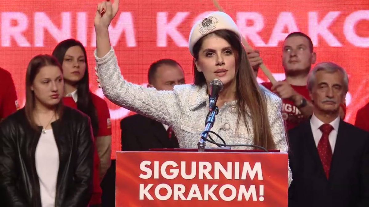 Посланица Вуковић из "непоткупљивог" ДПС-а: Поклони су ријетки и јефтини, све остало је подмићивање
