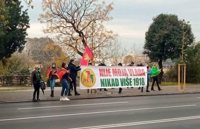 Апел „патриоте“: Само бих молио да се немаше са крстовима, то вријеђа неке Црногорце, само црногорске и комитске заставе да евивамо