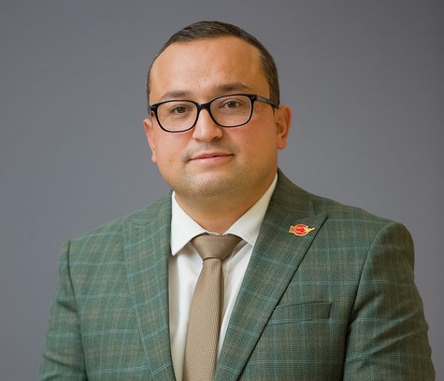ĆEMAN DIJASPORI: Dok su vam se ognjišta u Crnoj Gori gasila, Đukanovići su kupovali banke, jahte, hidroelektrane…