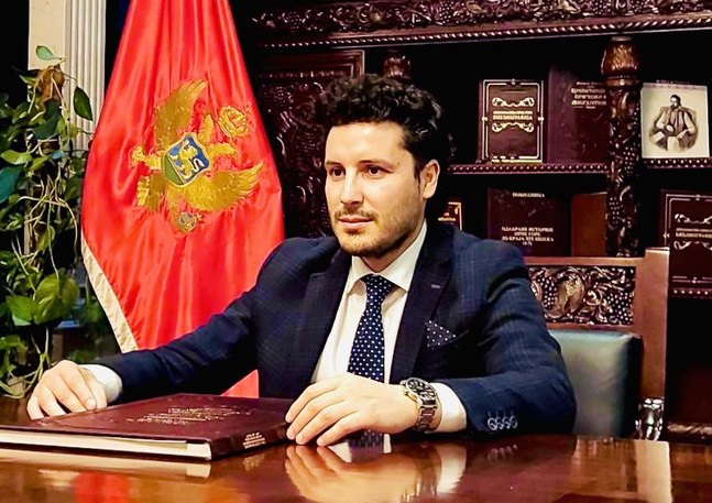 ABAZOVIĆ: Mislim da će Đukanović ići u kršenje zakona