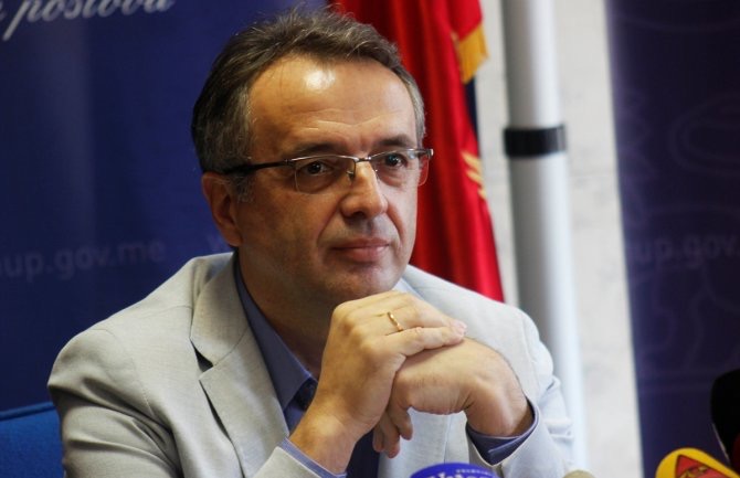 Даниловић ДПС-у: Не пријетите нам и не залијећите се; имате ли Комисију за подршку Беливуку?