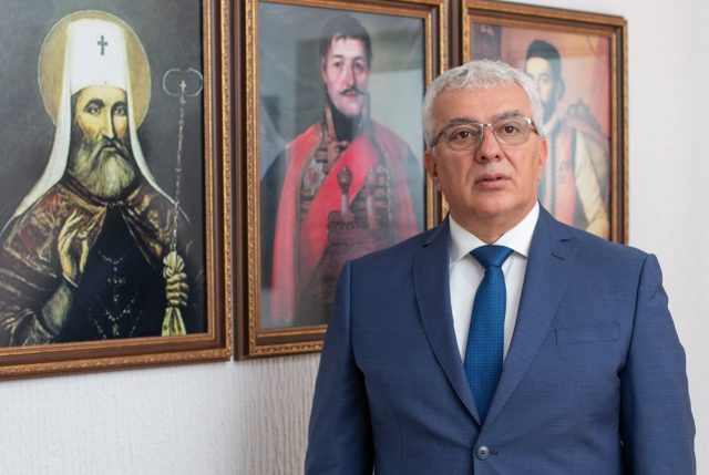Мандић о устоличењу: Екстремистичке групе шаљу поруку да ЦГ није стабилна