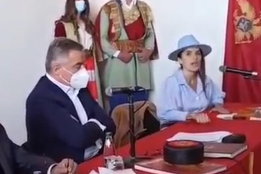 Вуковић: Ђукановић је хтио да оде, али му нијесмо дали