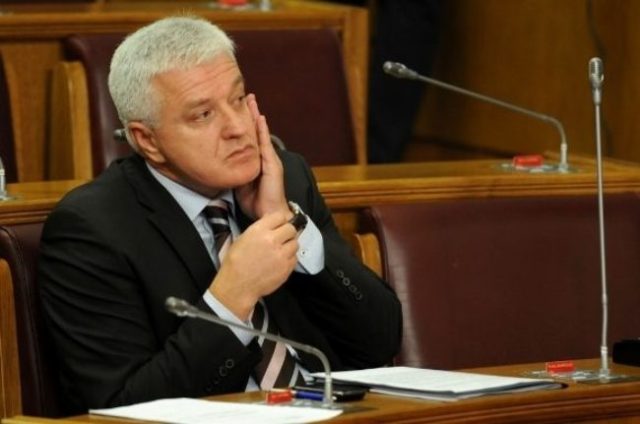 Марковић почео да прима и средства из Фонда ПИО