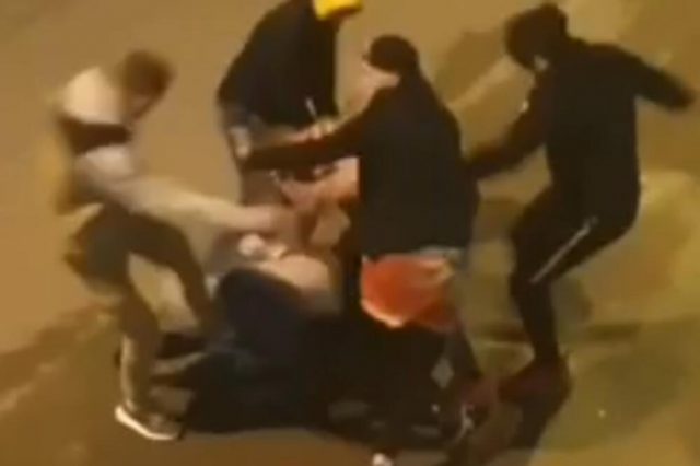 MASOVNA TUČA NA CETINJU: Dvojica teško povrijeđena