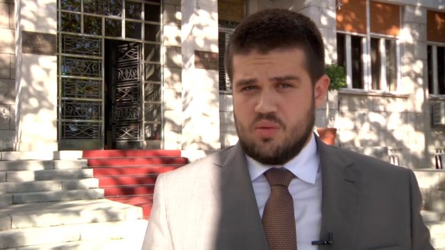 Николић: Абазовић да обрати пажњу како комуницира са ДПС