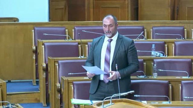 Министар Стијовић: Посланици опозиције лопове су раније звали „предсједниче“ и „министре“, а данас – „колега“