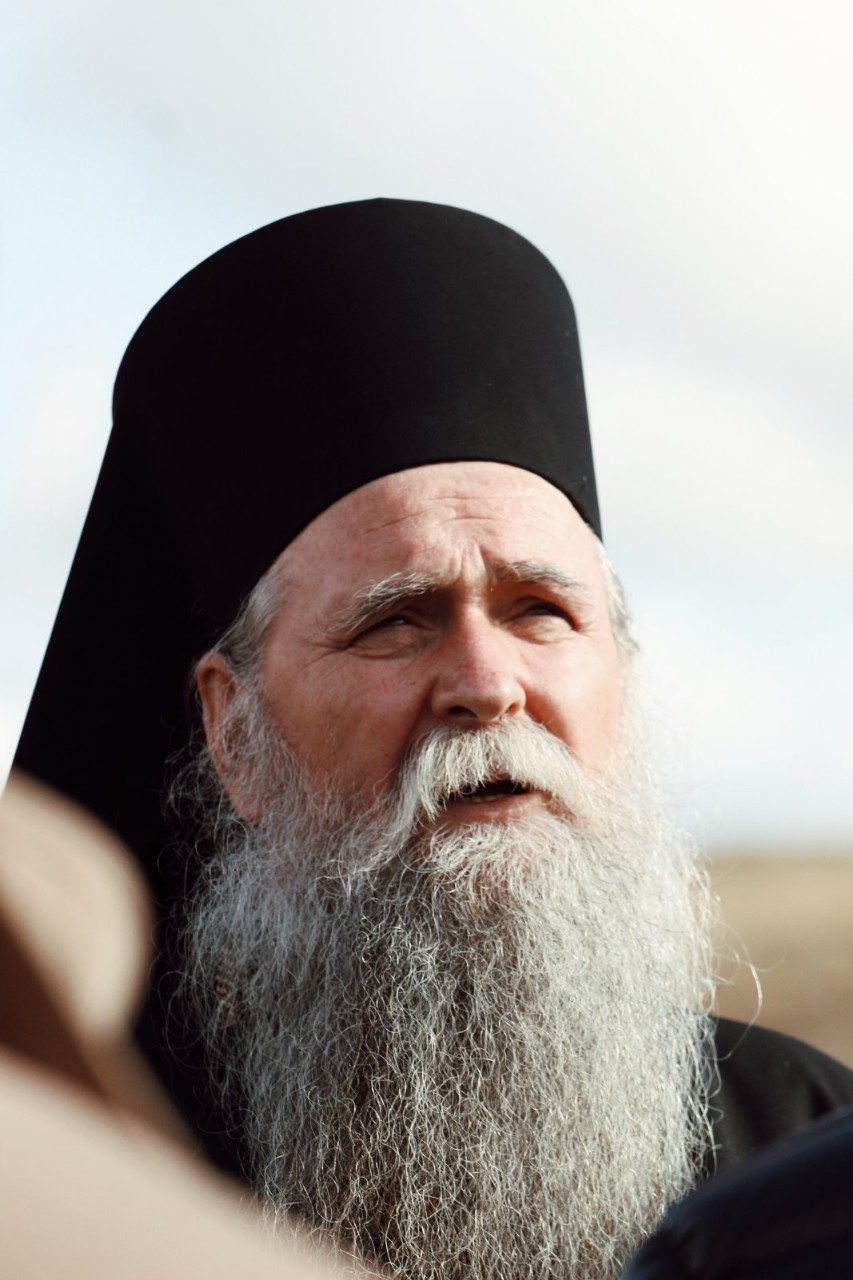ЕПИСКОП ЈОАНИКИЈЕ: Неприхватљиво је да Давидовић говори у моје име, Вучић нема никакве везе са покушајем атентата