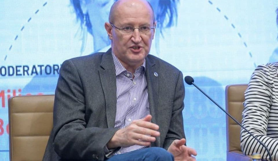 Раде о Миловом литерарном „промашају“: Саможивост ДПС-а није од помоћи; јединством се брани Црна Гора