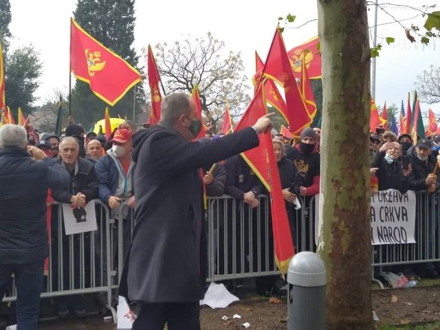 Пура „покајник“: Пада Абазовићева Влада; подржао сам је, а она нас одвела у брлог