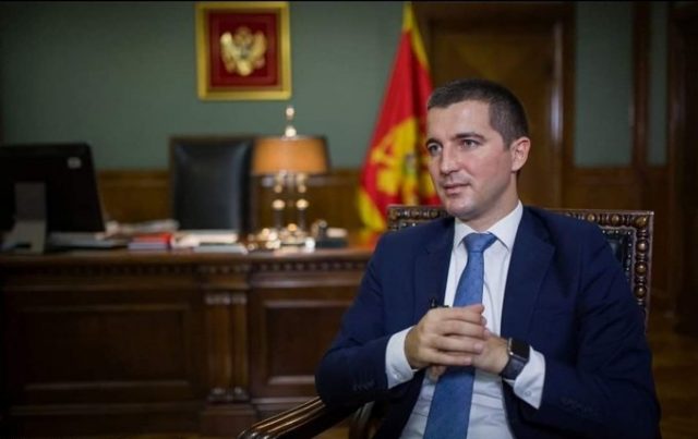 Бечић се обратио у Поточарима: Упућујем дубоко саосјећање, морамо се суочити са мрачном прошлошћу