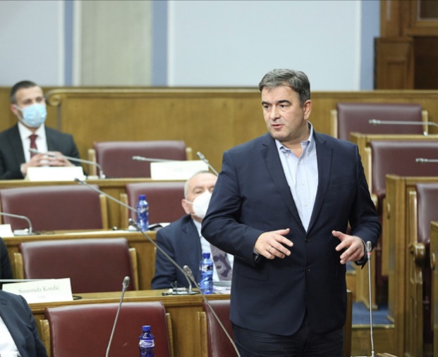 Медојевић је био у праву? Банане из Волија или здравље, одлучите сами