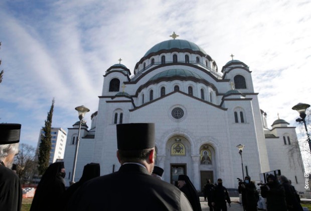 Свечано у храму Светог Саве: Патријарх Порфирије служи литургију за Божић (ВИДЕО)