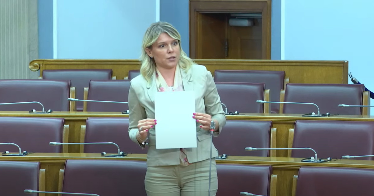 Срамне оптужбе Вуксановић Станковић: „У Србији насилно асимилују Црногорце!“
