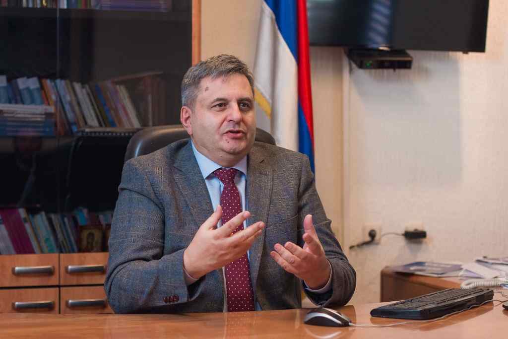 RADUNOVIĆ: Đukanović je sa Hrvatima napravio dil, oni njega ne diraju za ratne zločine u Hrvatskoj, on njima ne pominje Loru 3-VIDEO