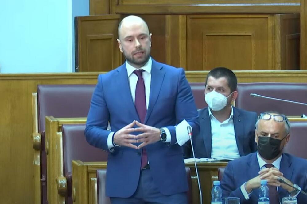 Радуловић: Ђукановић неприхватањем амбасадора пољуљао свој и углед државе