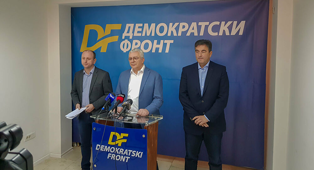 ДФ Демократама: Да ли сте док сте били закључани у шпајзу вагали ко ће побиједити да би се одлучили да ли да подржите Мираша Дедејића или СПЦ?