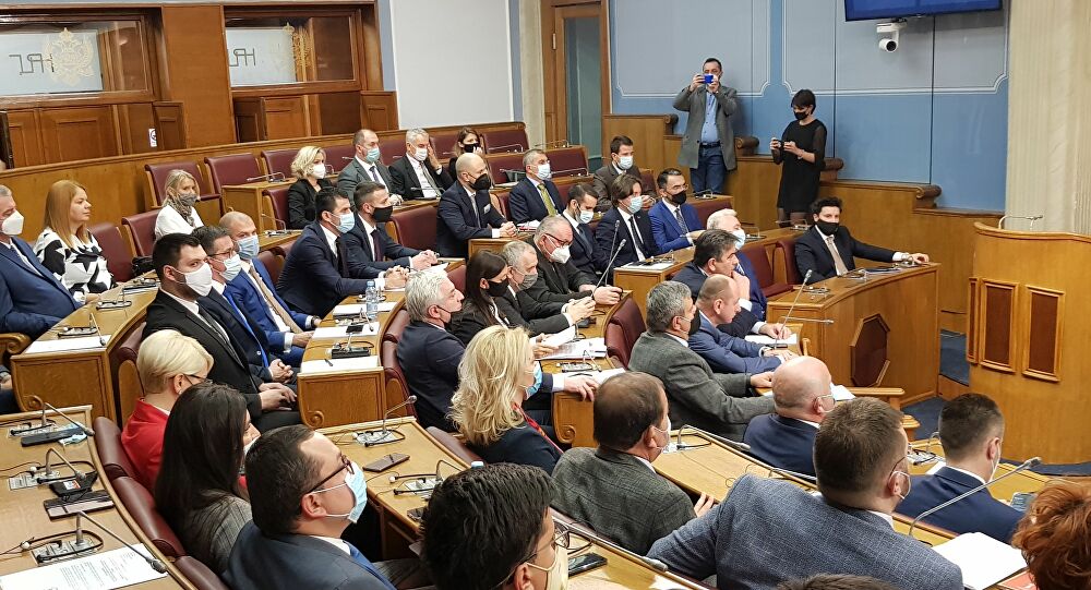 Састанак парламентарне већине на којем неће бити присутан Кривокапић