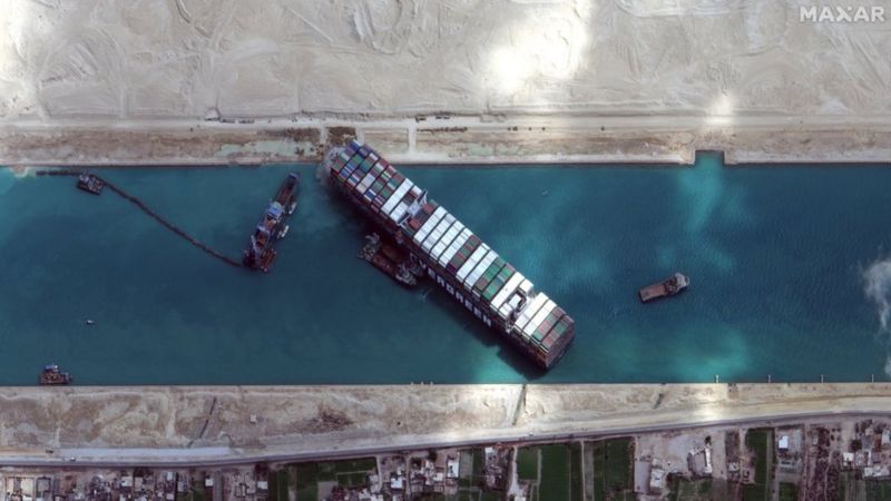 Брод који је блокирао Суецски канал: Египат пристао на договор о испловљавању Ever Given-a