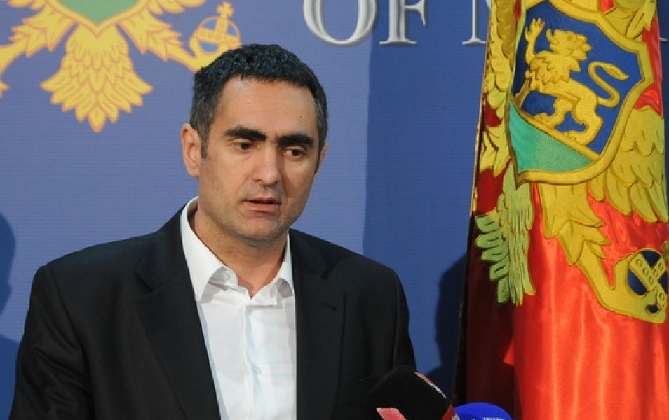 Дамјановић: Само на акцизе, због шверца цигарета, годишње губимо око 30 милиона еура