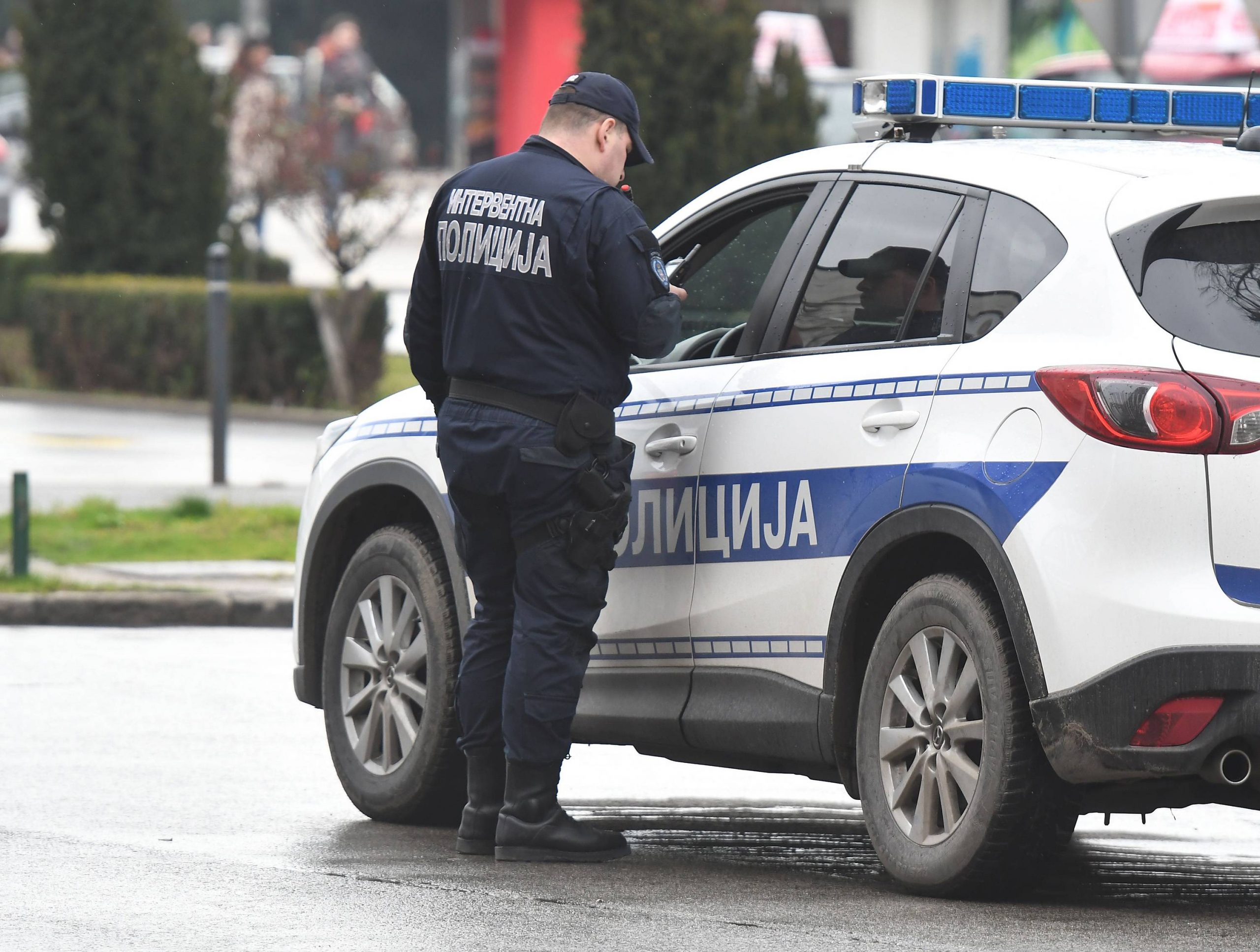 У Гусињу откривена парцела са марихуаном