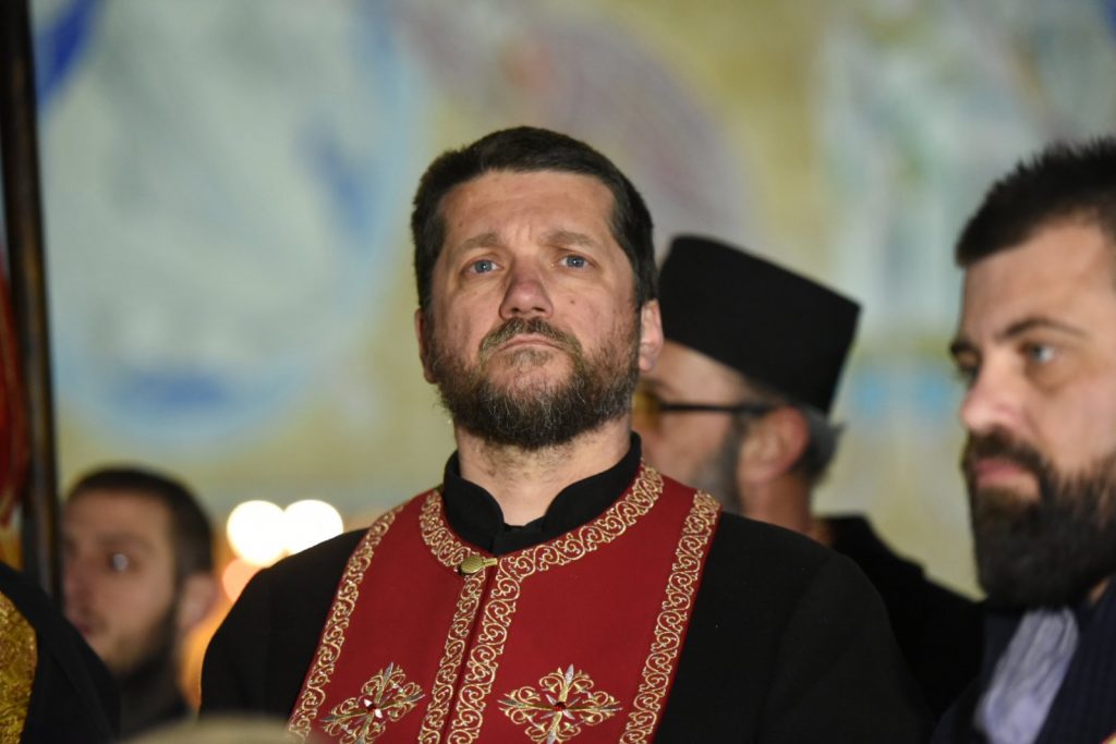 Perović: Molitva može i mora bez politike, ali nije dobro da politički i društveni život bude bez vjerujućih ljudi
