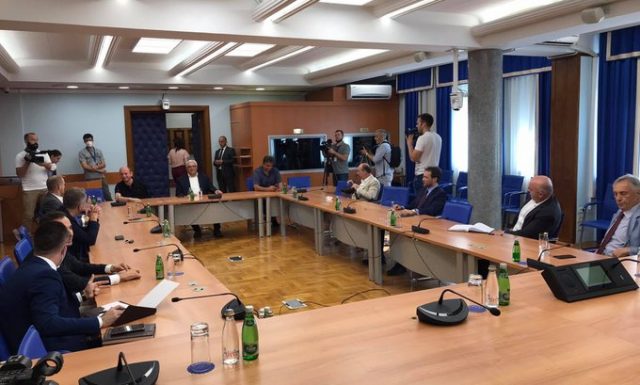 Pregovori o formiranju Vlade se intenziviraju sjutra i preksjutra: Ko bude kočio, radi direktno za interes Mila Đukanovića!