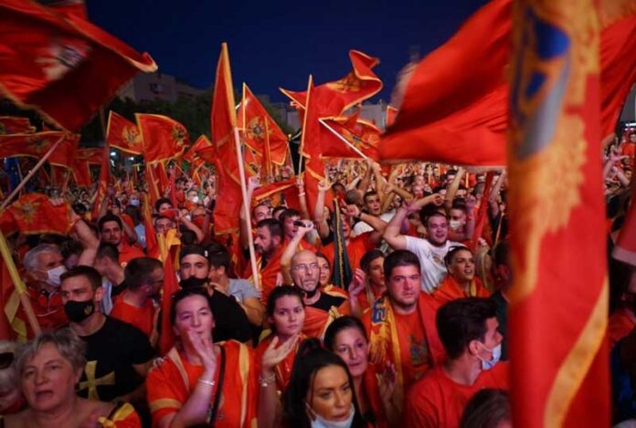 На друштвеној мрежи написао ''Србе на врбе'' па добио десет мјесеци затвора