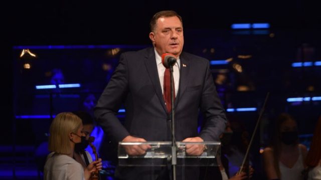 Додик писао Масу: Оне који призивају сукобе – не тражите у Српској