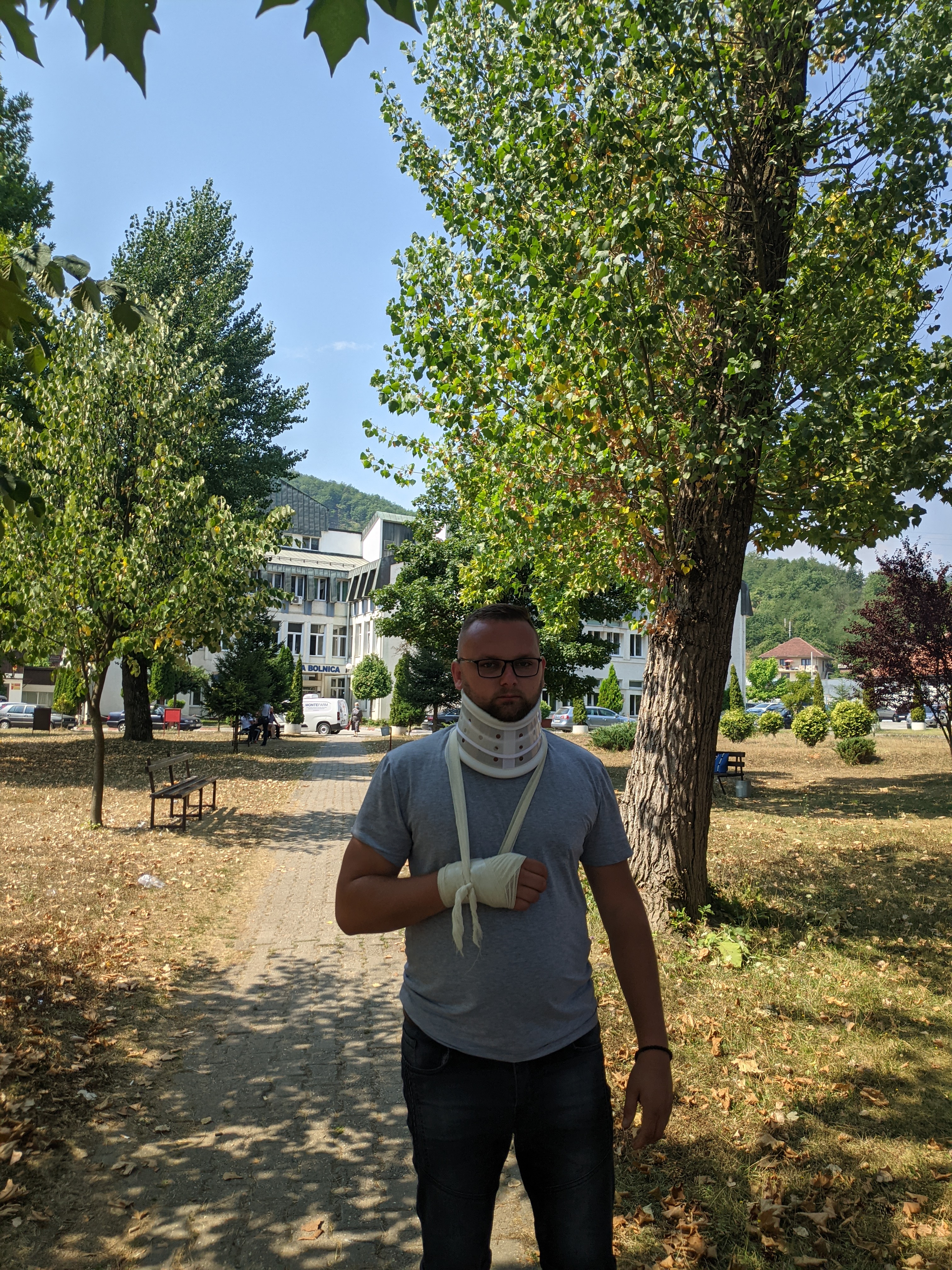 ДНП Црне Горе обавјештава јавност да је синоћ на дрзак и безочан начин претучен у Бијелом Пољу члан ГО ДНП и функционер Демократског фронта, Радован Ракочевић