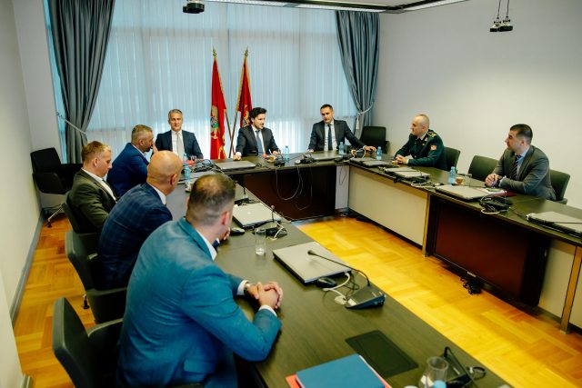 Биро за оперативну координацију: Нетачни наводи да су у току заједничке активности безбједносних служби Црне Горе и Србије