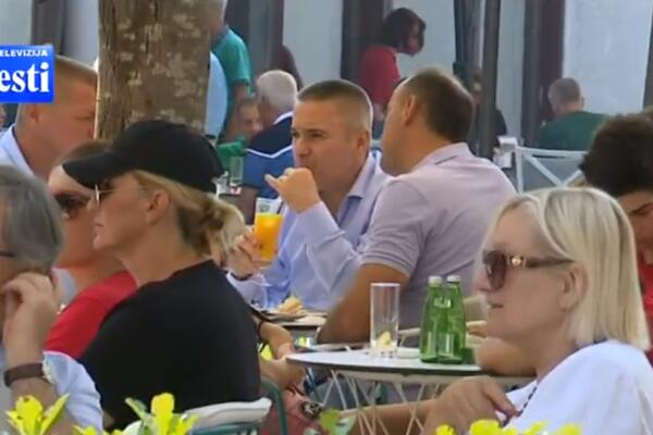 Бивши врх Управе полиције: Вељовић, Благојевић и Перовић били на Цетињу током протеста