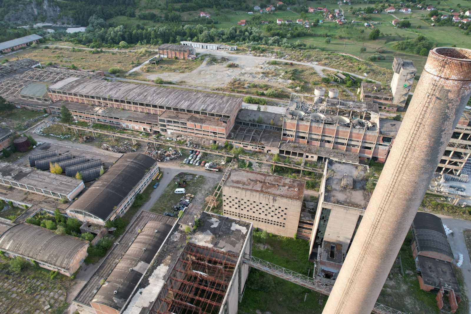 Некада највећа компанија у граду на Лиму, данас жртва антибирократске револуције и ругло Берана! (ФОТО)