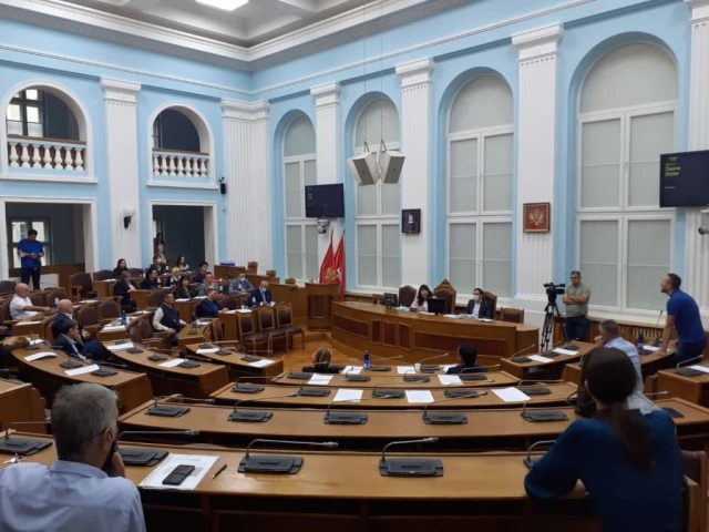 Ђурашковић градоначелник Цетиња, избор подржали УРА и Демократе, ДПС прије гласања напустио сједницу