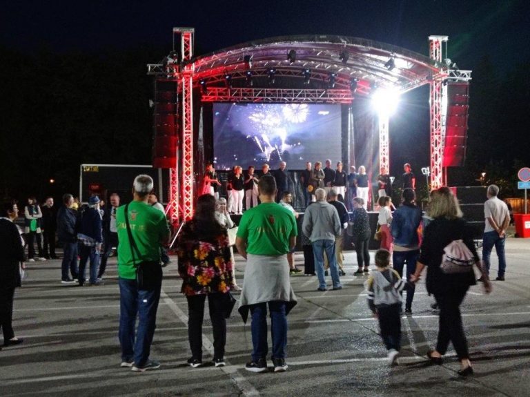 Тоталани фијаско турбо патриотског дернека на Цетињу: Неколико десетина грађана ђуска уз партизанске пјесме