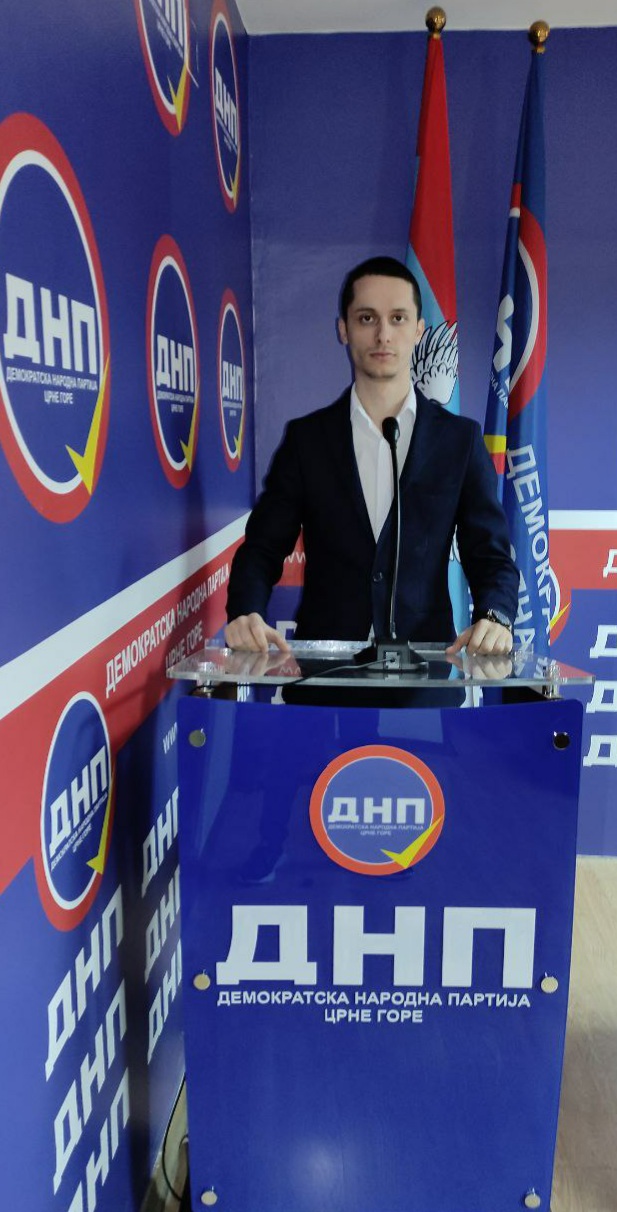 Баошић: Након нових пријетњи, МО по хитном поступку да трајно удаљи из службе припадника ВЦГ Ђорђија Вукчевића!
