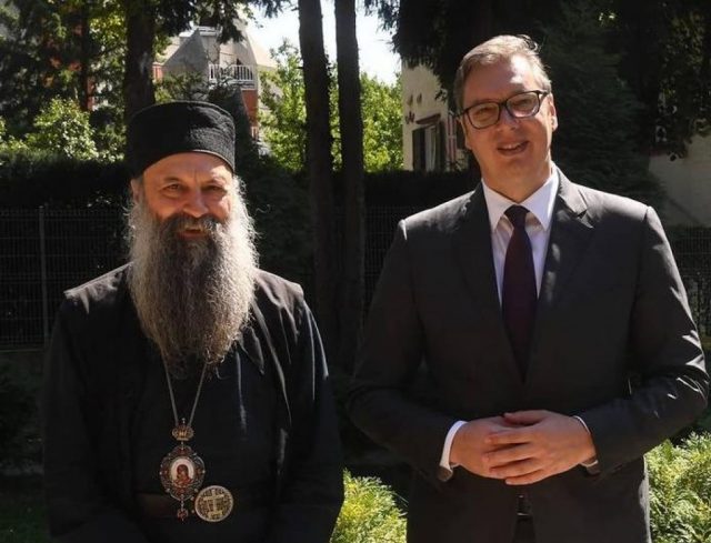 Вучић се састао са патријархом Порфиријем