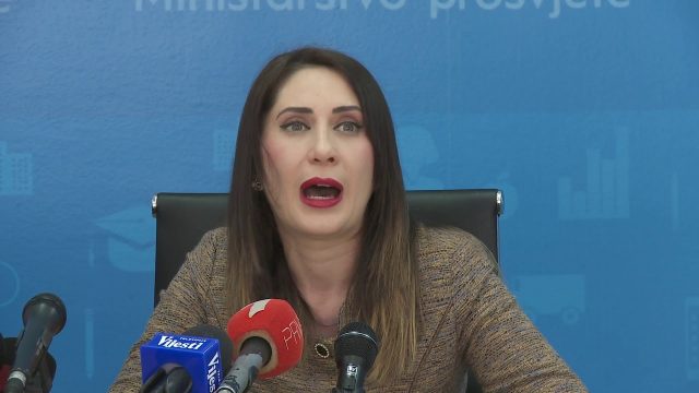 „Храбра“ Спичановић обрисала „лајв“ са Цетиња, па Владу назвала геноцидном
